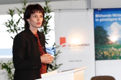 An der Eröffnung des Unternehmerzentrums MicroPark Pilatus in Alpnach. (Bild Remo Nägeli, 14. Mai 2009)