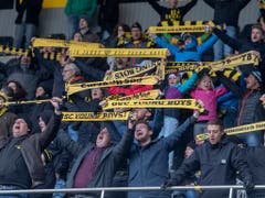 YB-Fans am Public Viewing vom Sonntag im Stade de Suisse. (Bild: Keystone/Marcel Bieri)
