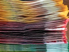 Geldsegen für die Schweizer Kantone: ihre Rechnungsabschlüsse für das Jahr 2018 sind markant besser ausgefallen als budgetiert. (Bild: KEYSTONE/GAETAN BALLY)