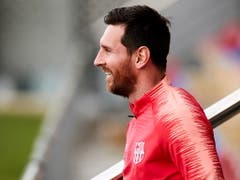 Nach der Verletzung im Hinspiel nun wieder gut gelaunt: Lionel Messi im Training am Montag (Bild: KEYSTONE/EPA EFE/ALEJANDRO GARCIA)