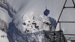 Die Baustelle beim beschädigten Mast. (Bild: zVg)