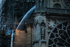 Am Morgen nach dem Feuer. (Bild: Keystone)