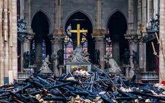 (Bild: Keystone/Christophe Petit Tesson, Paris, 16. April 2019)