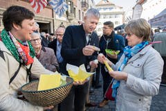 Der Mann mit der Mayo: Christian Peter Meier (Leiter regionale Ressorts) war zur Stelle, wenn es an «Schmiermittel» mangelte. (Bild: Eveline Beerkircher, Luzern, 20. April 2019)