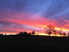 Kapelle von Urswil im Morgenrot. (Bild: Heidi Baumli-Weber, Urswil, 21. April 2019)