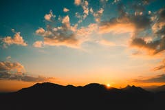 Ein traumhafter Sonnenaufgang am Hammetschwand Lift. (Bild: Sven von Holzen, Hammetschwand Lift, 19. April 2019)