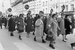 Am 1. März 1969 beteiligten sich über 5000 Frauen und Männer am «Marsch auf Bern», um für das Frauenstimmrecht zu demonstrieren. (Bild Joe Widmer/Keystone)