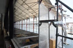2. Obergeschoss. Das Oberlicht des Rolltreppenbereichs und verdeckt die Dachterrasse.