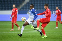 Tsiy Ndenge, defensives Mittelfeld, 4,5: In der zweiten Halbzeit hätte man sich hin und wieder gewünscht, er könnte den Ball öfter halten.) (Bild: Daniela Frutiger/freshfocus, Luzern, 27. April 2019)