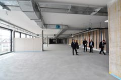 2. Obergeschoss. Fitness-Center mit dem Fenster zur Kirchstrasse (links)