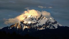 Fast wie ein Vulkan präsentierte sich der Pilatus. (Bild: Uta Bockhorn, Meggen, 27. April 2019)