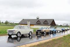 Die Route der Amicale Peugeot Suisse ging von Sulgen über Guntershausen, Berg in Richtung Weerswilen über den Ottoberg, Wigoltingen bis zum Nollen. Sozusagen durch die Dörfer des blühenden Thurgaus. (Bild: Daniela Ebinger)