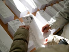 Fast 37 Millionen Spanier sind aufgerufen, ihre Stimme abzugeben. (Bild: KEYSTONE/AP/ANDREA COMAS)