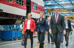 Zu Besuch in Bussnang: Nationalrätin Edith Graf-Litscher (SP/TG), Bundesrätin Karin Keller-Sutter und Alt Nationalrat Peter Spuhler (SVP/TG).