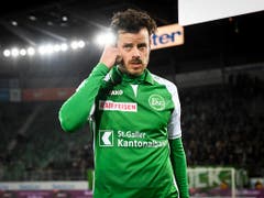 «Wir sind enttäuscht, nur einen Punkt geholt zu haben. Der letzte öffnende Pass hat gefehlt. Wenigsten waren wir defensiv stabiler als in den letzten Spielen», resümierte St. Gallens Tranquillo Barnetta das torlose Remis im Heimspiel gegen GC (Bild: KEYSTONE/GIAN EHRENZELLER)