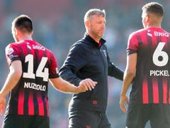 Stéphane Henchoz hat seine Spieler im Griff (Bild: KEYSTONE/LAURENT GILLIERON)