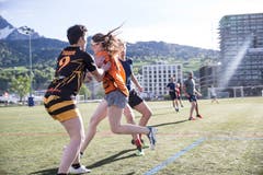 Touch-Rugby beim Training auf der Allmend. (Bild: Manuela Jans-Koch, Luzern, 25. April 2019)