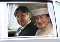 Der neue Kaiser Naruhito (links) und Prinzessin Masako. (Bild: AP Photo/Koji Sasahara)