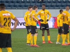 Werden die Young Boys am Donnerstagabend in Luzern wieder so ratlos sein wie hier nach dem 0:4 im Cup-Viertelfinal? (Bild: KEYSTONE/URS FLUEELER)