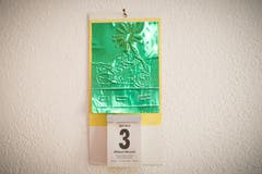 Selbst der Kalender ist in grüner Farbe gehalten. (Bild: Ralph Ribi)
