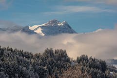 Die Obere Steinegg nach erneutem Schneefall. (Bild: Hans-Jörg Nüesch)
