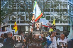 Kurdinnen und Kurden aus der Ostschweiz protestieren gegen die Unterdrückung ihres Volkes durch die Türkei. (Bild: Urs Bucher - 1. Mai 2019)