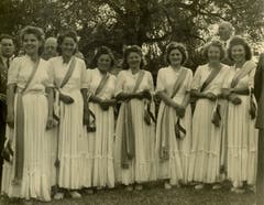 Die Ehrendamen am Kantonalen Schwingfest 1947. (Bild: Schwingklub Rothenburg)