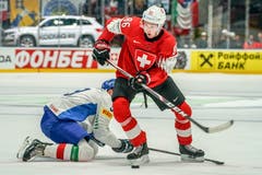 WM-Neuling Janis Moser bekundet gegen seinen italienischen Gegenspieler wenig Mühe. (Bild: Andy Müller/freshfocus, Bratislava, 11. Mai 2019)