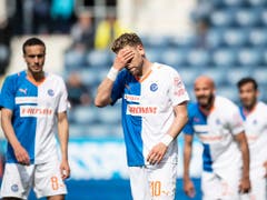 Die Hoppers waren die der Meisterschaft ein Haufen Elend (Bild: KEYSTONE/ENNIO LEANZA)