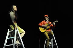 Projekt «Zeitsprung» im Theater Uri mit Ivana Martinovic und Mario Schelbert. (Bild: Urs Hanhart, Altdorf, 10. Mai 2019)