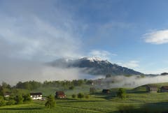 Frühlingshafte Herbststimmungen im Sarnertal. (Bild: Herr Hügin, 9. Mai 2019)