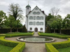 Schloss Hahnberg bei Berg (SG) mit seinem wunderbaren Schlossgarten von Adolf Röösli. (Bild: Urs Benz)