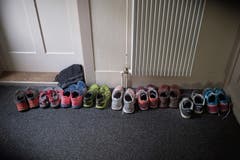 Je nach Wetter und Strecke: Eine Ultra-Läuferin braucht mehrere Paar Laufschuhe. (Bild: Benjamin Manser)