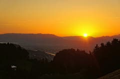 Bald eine Seltenheit, ein schöner Sonnenaufgang. (Bild: Toni Sieber)