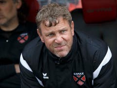 Trainer Stéphane Henchoz will Xamax retten. Er hat aber immer noch ein schweres Stück Arbeit vor sich (Bild: KEYSTONE/SALVATORE DI NOLFI)