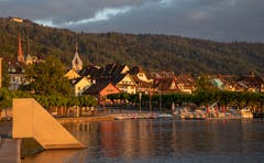 Zug im Abendlicht. (Bild: Daniel Hegglin, Zug, 13. Mai 2019)