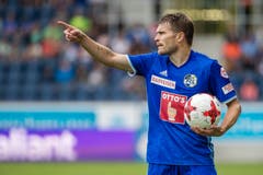 Luzerns Claudio Lustenberger im Super League Spiel zwischen dem FC Luzern und dem FC Lugano in der Swisspor-Arena Luzern. (Bild: Philipp Schmidli, 23. Juli 2017)