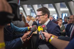 Im Zentrum des medialen Interesses: Benedikt Würth. Bild: Michel Canonica