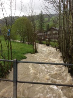 Viel Wasser in der Thur bei Unterwasser. (Bild: Sabine Camedda)