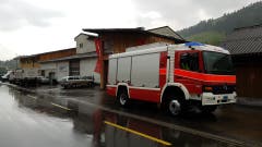 Die Feuerwehren sind im Einsatz. (Bild: TVO/Tobias Lenherr)