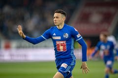 Ruben Vargas, linker Flügel, Note 6Starker Auftritt des Wirbelwinds. Trifft wunderbar doppelt, hätte sogar die Chancen auf noch mehr Treffer. Zeigt, warum er auf dem Markt sehr begehrt ist.(Bild: Urs Flüeler / Keystone, Luzern, 22. Mai 2019)