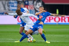 Lucas Alves, Innenverteidiger, Note 4,5Hat zu Beginn des Spiels Glück, dass sein Fehler unbestraft bleibt. In der Folge tadel- und fehlerlos.(Bild: Martin Meienberger / Freshfocus, Luzern, 22. Mai 2019)