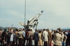 Bloodhound Lenkwaffe BL-64 bei einer Ausstellung im Jahr 1981 auf dem Flugplatz Emmen. (Bild: ETH-Bibliothek Zürich, Bildarchiv)