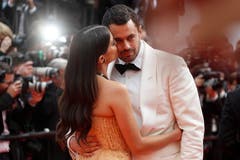Das portugiesische Model Sara Sampaio Oliver Ripley. > Filmpremiere «Once Upon A Time... In Hollywood» (Bild: EPA/SEBASTIEN NOGIER)