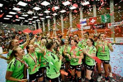 Der LC Brühl feiert den Schweizermeister-Titel. (Bild: Stefan Kaiser, Zug, 22. Mai 2019)