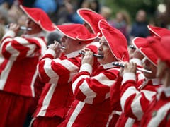 Musikanten spielen bei der Proklamation des Winzerfests 2019. (Bild: Keystone/VALENTIN FLAURAUD)