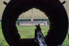 Beim Eidgenössischen Feldschiessen wird auf die getarnte B4-Scheibe geschossen. (Bild: Urs Bucher - 25. Mai 2019)