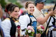 Ehrendamen am Ob- und Nidwaldner Kantonalschwingfest. (Bild: Philipp Schmidli, Oberdorf, 26. Mai 2019)