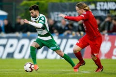 Edmond Selmani, Mittelfeld, Note 3,5Bei ihm verhält es sich im Vergleich mit Wiget (siehe oben) umgekehrt: Er kann mit dem Ball so viel und zeigt es so selten. Er hat die technischen Fähigkeiten, um Spiele entscheiden zu können. Warum tut er es nicht?(Bild: Marc Schumacher / Freshfocus, Rapperswil, 3. Mai 2019)