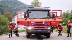 Übung in Wattwil mit einem echten Feuerwehrfahrzeug. (Bild: Sascha Erni)
